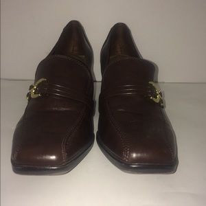 8.5 LIFE STRIDE BROWN LOAFER